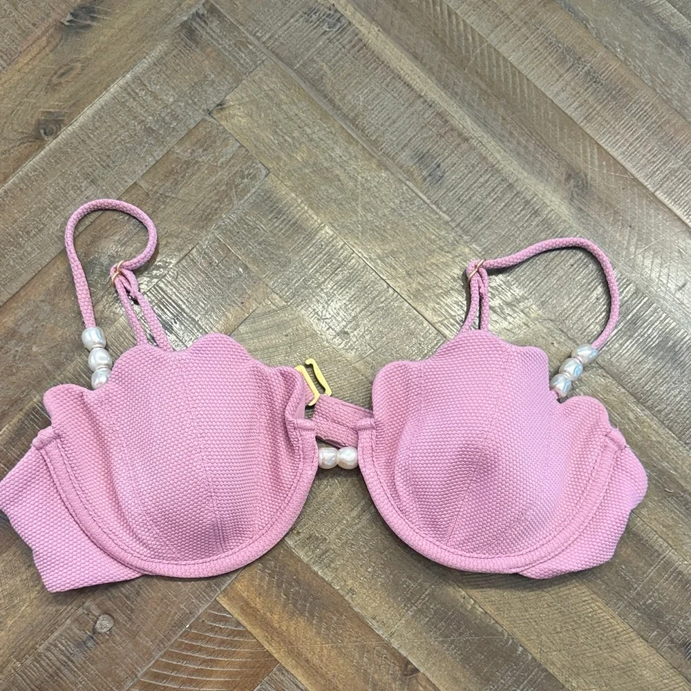 L*Space mermaid bikini top ๐งโโ๏ธ - Picture 6 of 6